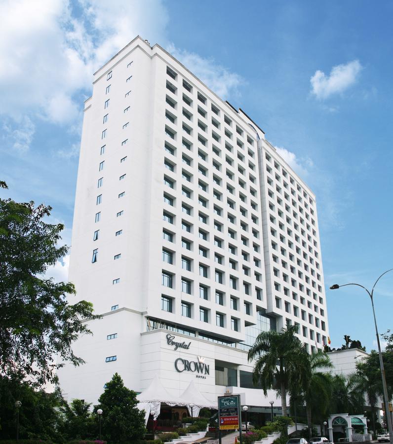 Crystal Crown Hotel Петалинг-Джая Экстерьер фото